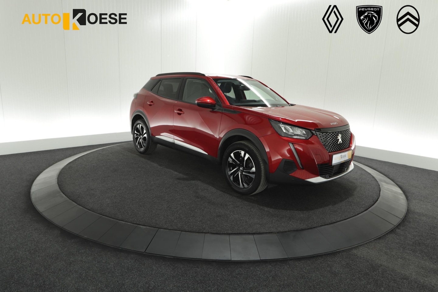 Peugeot 2008 - PureTech 130 Allure Pack | Trekhaak | Camera | Apple Carplay | Parkeersensoren - AutoWereld.nl