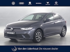 Volkswagen Polo - 1.0 TSI 95pk Life / Navigatie / Parkeersensoren