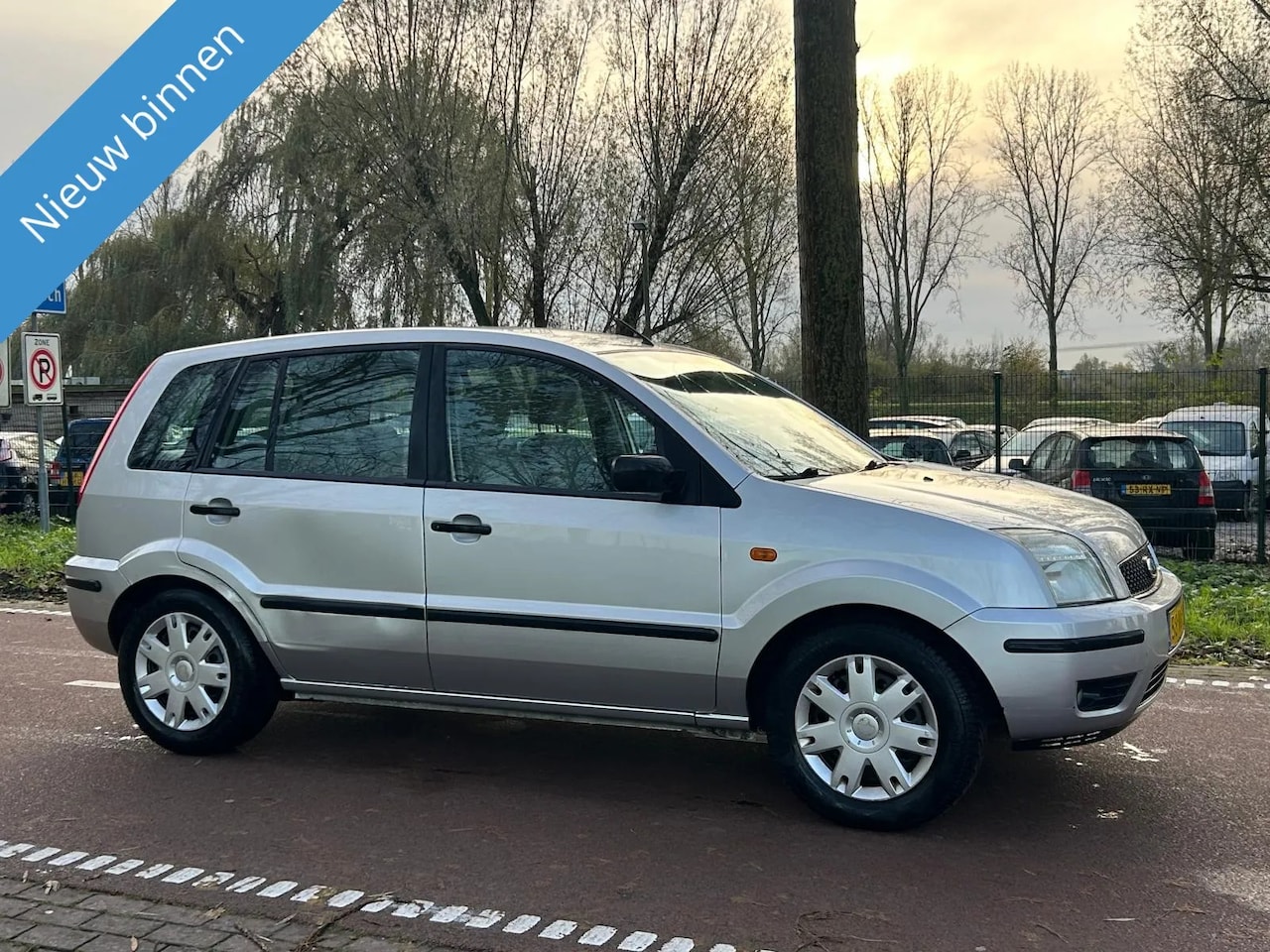 Ford Fusion - 1.4-16V Luxury AUTOMAAT!AIRCO!APK!KOOPJE! - AutoWereld.nl