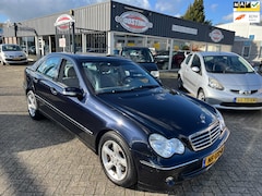 Mercedes-Benz C-klasse - 180 K. Classic(st-bekr, clima, cruise, automaat, bj04, 4999, -)