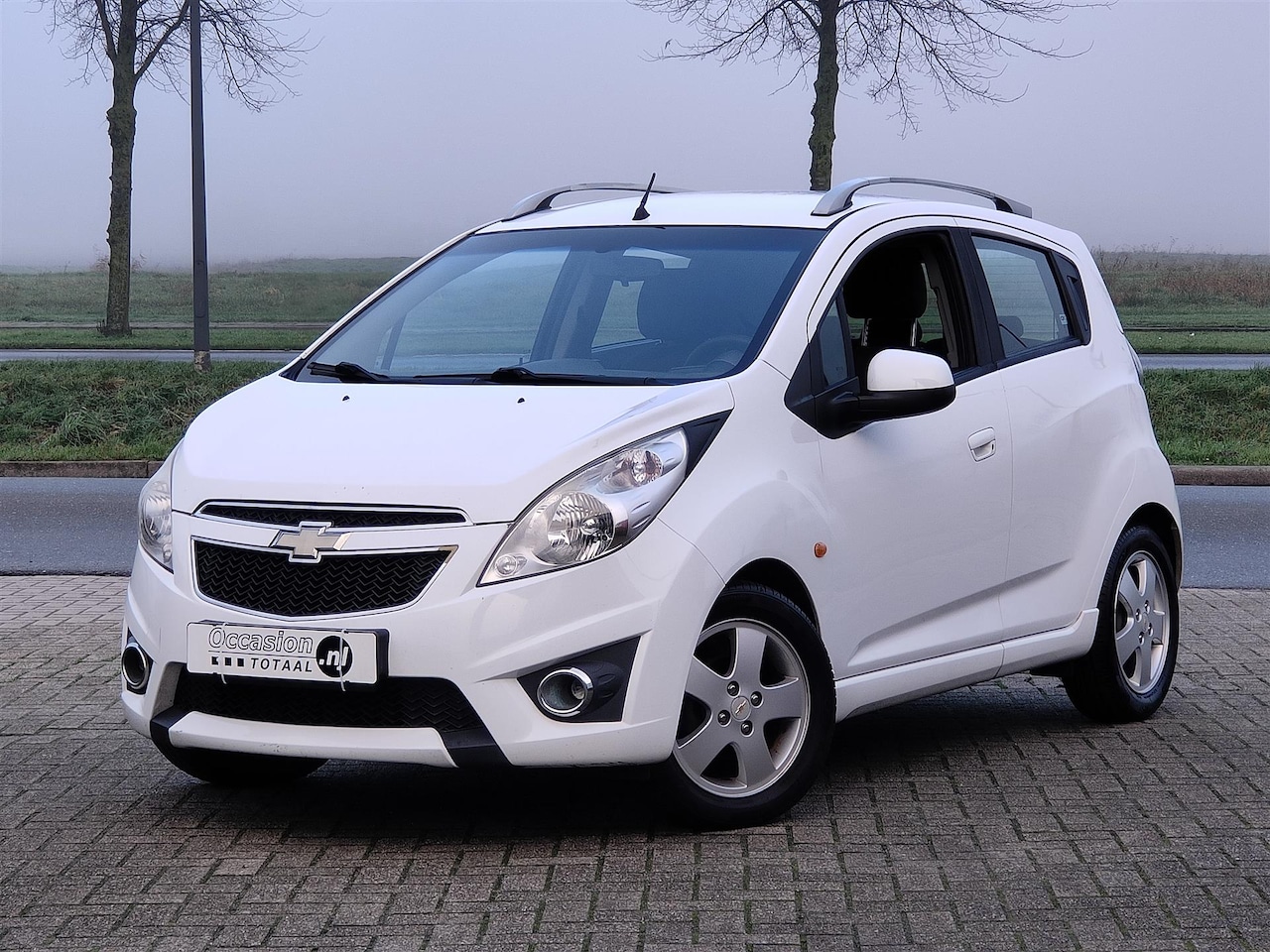 Chevrolet Spark - 1.2 16V LT | Climate | PDC - AutoWereld.nl