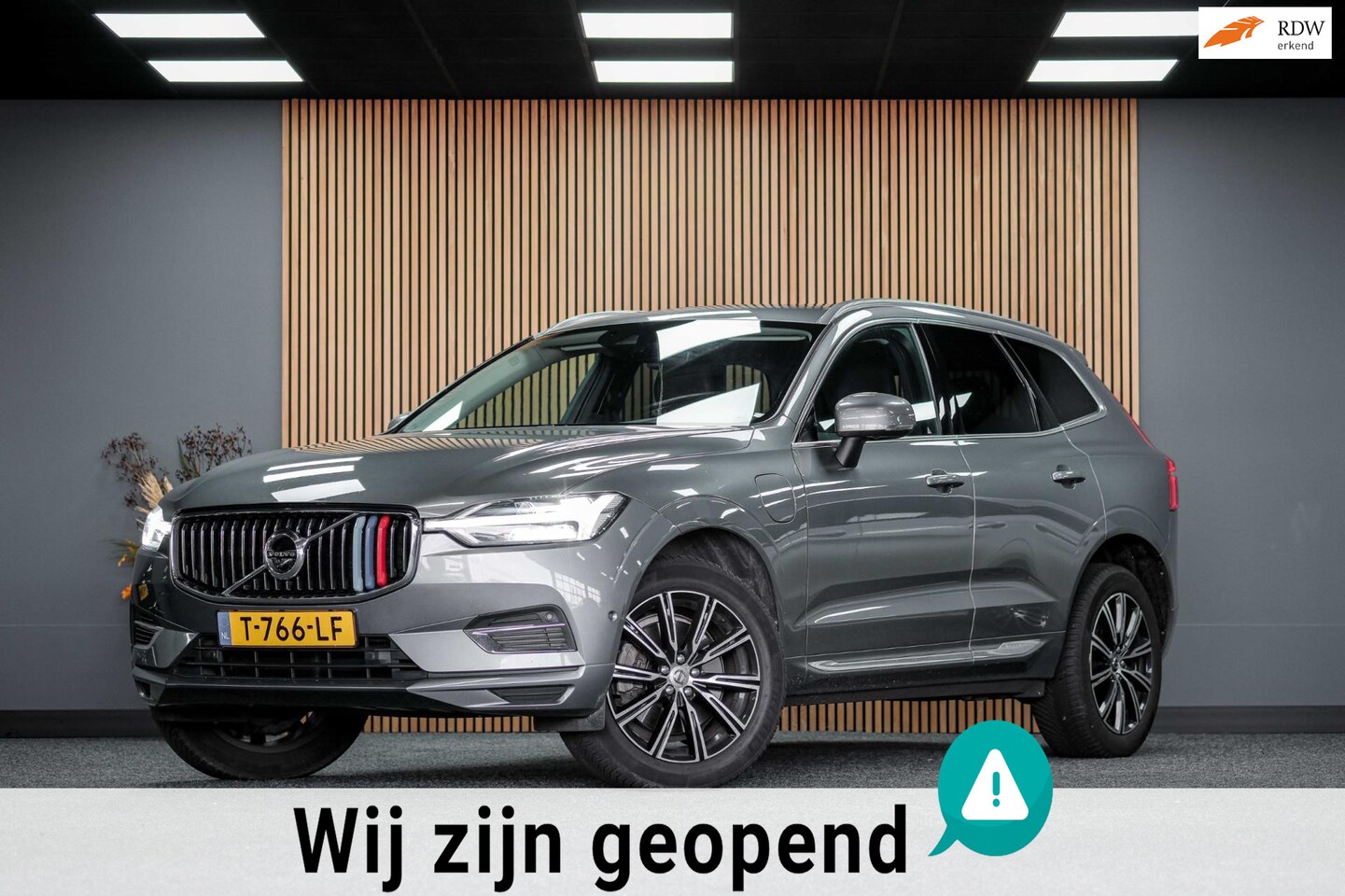 Volvo XC60 - 2.0 T8 Twin Engine AWD Inscription |Pano|360 - AutoWereld.nl