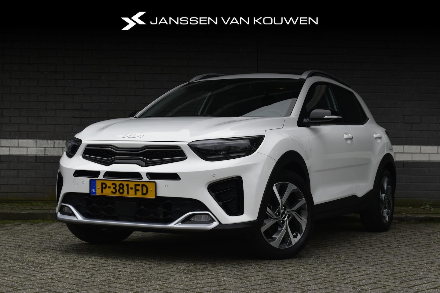 Kia Stonic - 1.0 T-GDi MHEV GT-PlusLine / Stoel-Stuurverwarming / Carplay / Keyless / Schuifdak - AutoWereld.nl