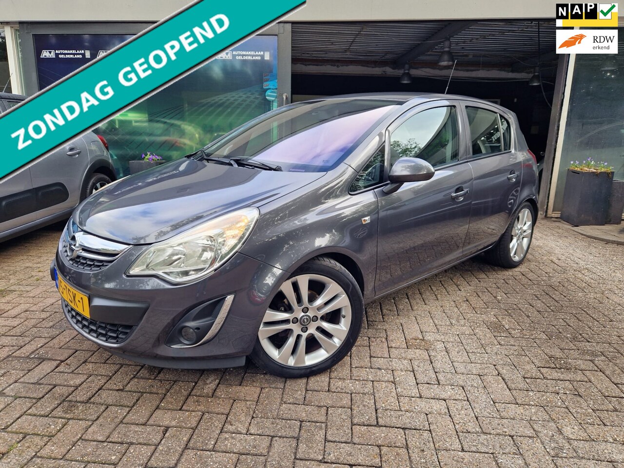 Opel Corsa - 1.2-16V Cosmo | 2E EIGENAAR | 12 MND GARANTIE | AIRCO | NAVI | CRUISE | - AutoWereld.nl