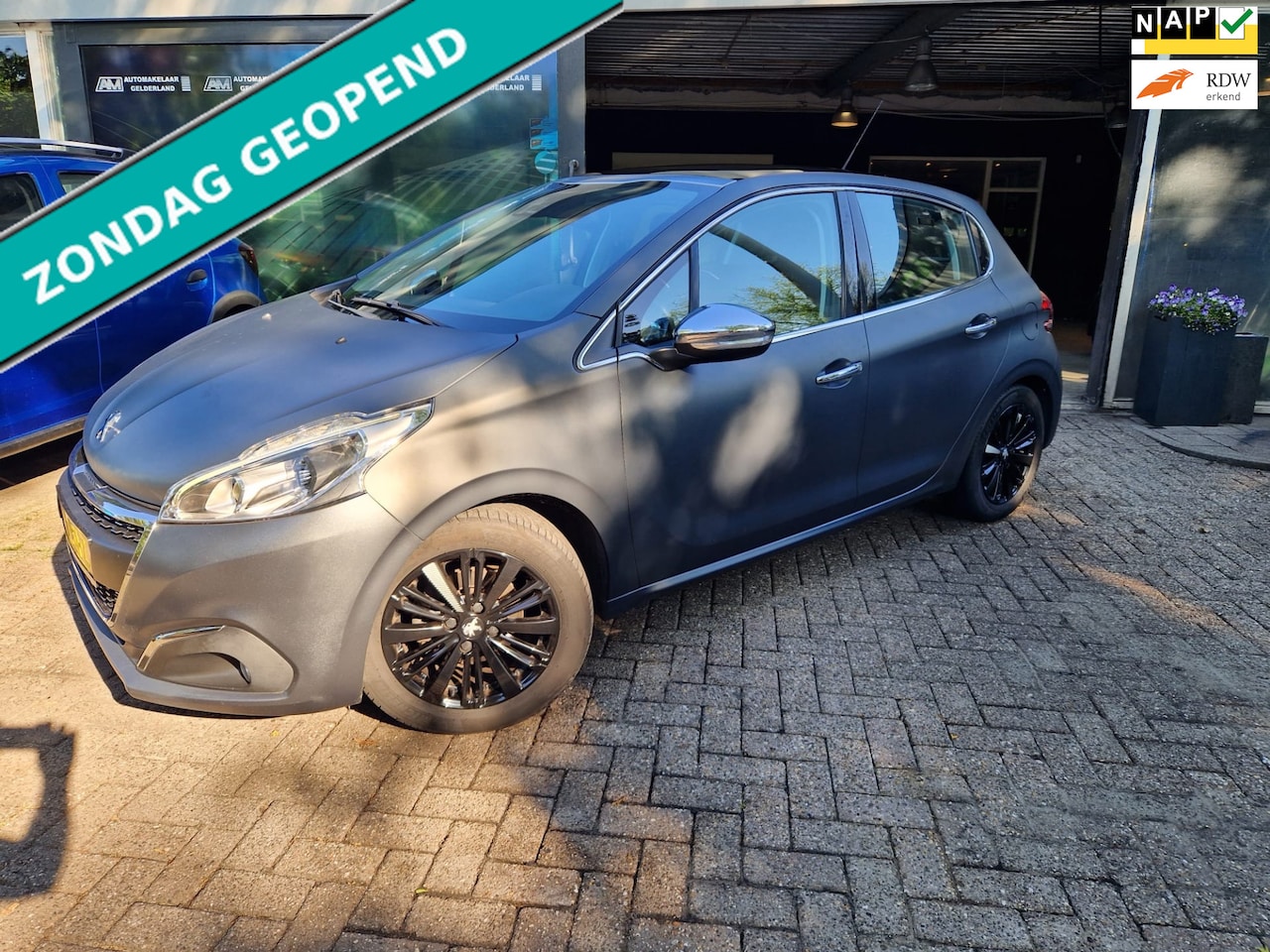 Peugeot 208 - 1.2 PureTech Allure | 2E EIGENAAR | 12MND GARANTIE | NL AUTO | LAGE KM STAND | NAVI | LMV - AutoWereld.nl