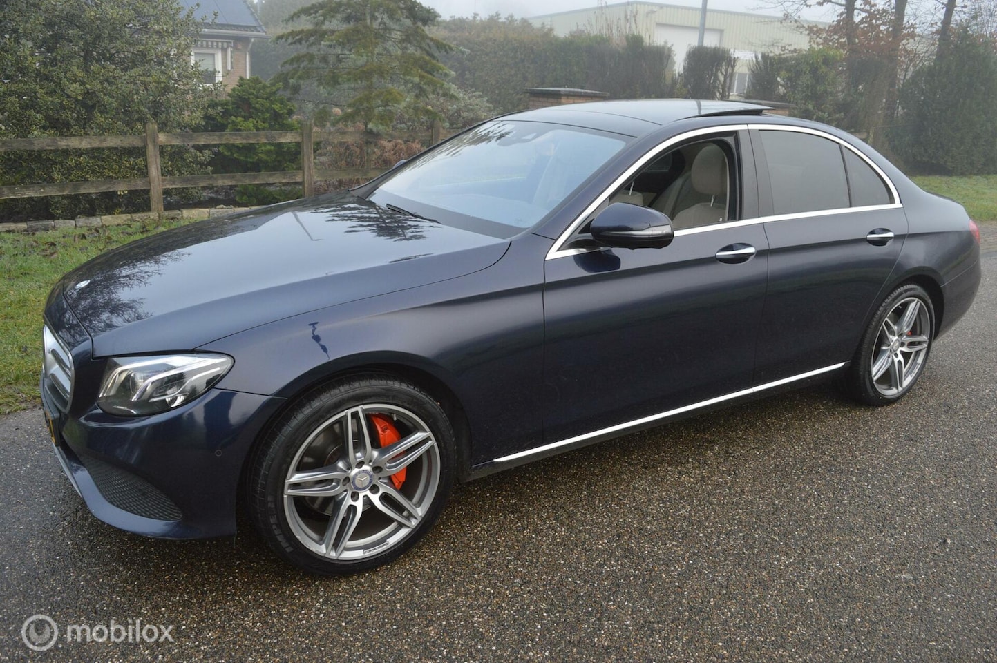 Mercedes-Benz E-klasse - 350e / Burmester/Pano/360c/Multibeam/ACC - AutoWereld.nl