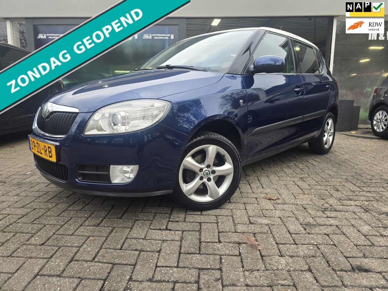 Skoda Fabia - 1.6-16V Sport | 12MND GARANTIE | NW APK | AIRCO | PDC | CRUISE | LMV | - AutoWereld.nl