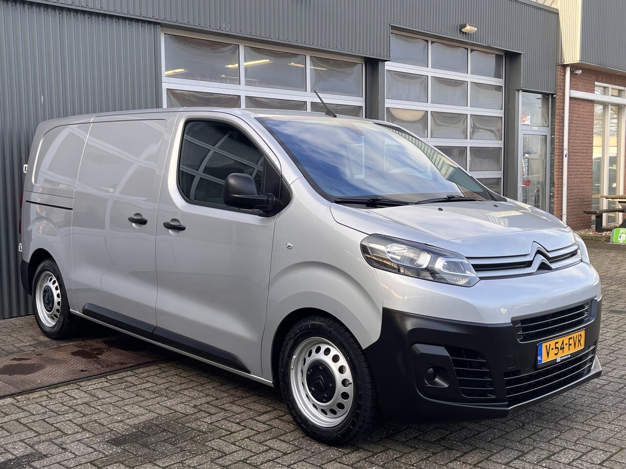 Citroën Jumpy - 1.6 BlueHDI 115pk Btw en Bpm vrij Airco Cruise control Schuifdeur Navigatie Telefoonvoorbe - AutoWereld.nl