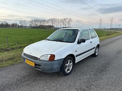 Toyota Starlet - 1.3-16V