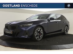 BMW 5-serie Touring - 530e High Executive M Sport Automaat / Panoramadak / Trekhaak / Bowers & Wilkins / Parking