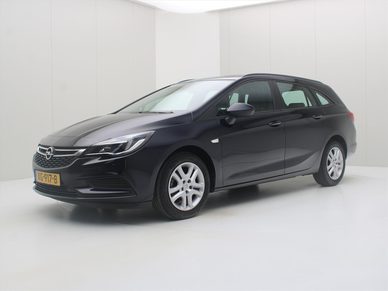 Opel Astra Sports Tourer - 1.0 Turbo 105pk Start/Stop Online Edition Business [ NAVIGATIE+CARPLAY+AIRCO+CRUISE+PDC ] - AutoWereld.nl