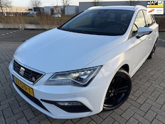 Seat Leon ST - 1.5 Business FR *Carplay*Automaat*1EIGNAAR*CRUISE*PARK SENSOREN*NAVI*TERKHAAK*APK*NAP*AIRC