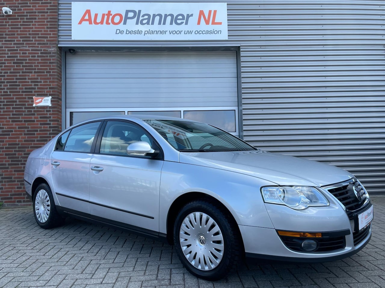 Volkswagen Passat - 1.6! Clima! Cruise! *53.160KM!* - AutoWereld.nl