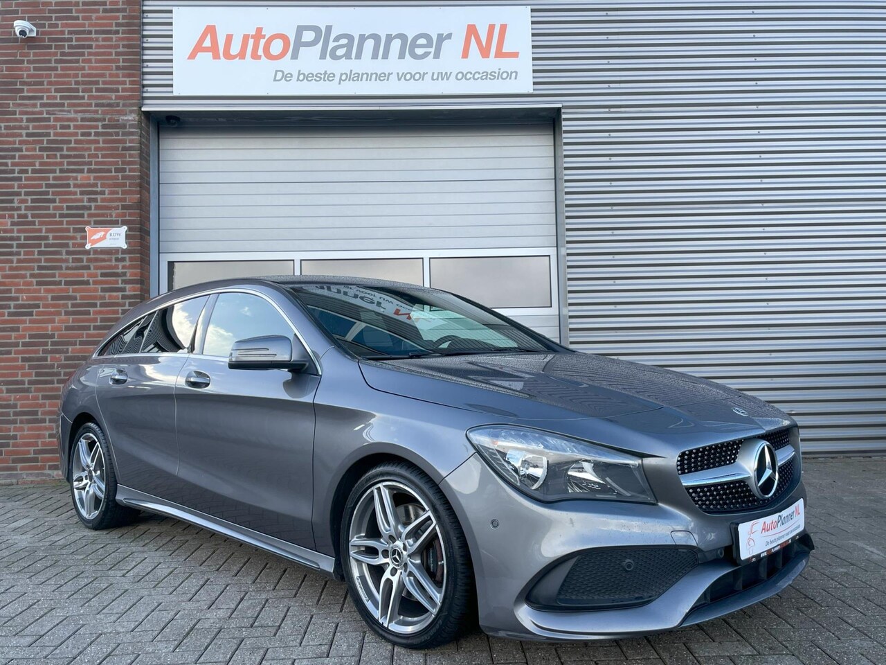 Mercedes-Benz CLA-Klasse - 220 4Matic! AMG Line! Camera! Navi! - AutoWereld.nl