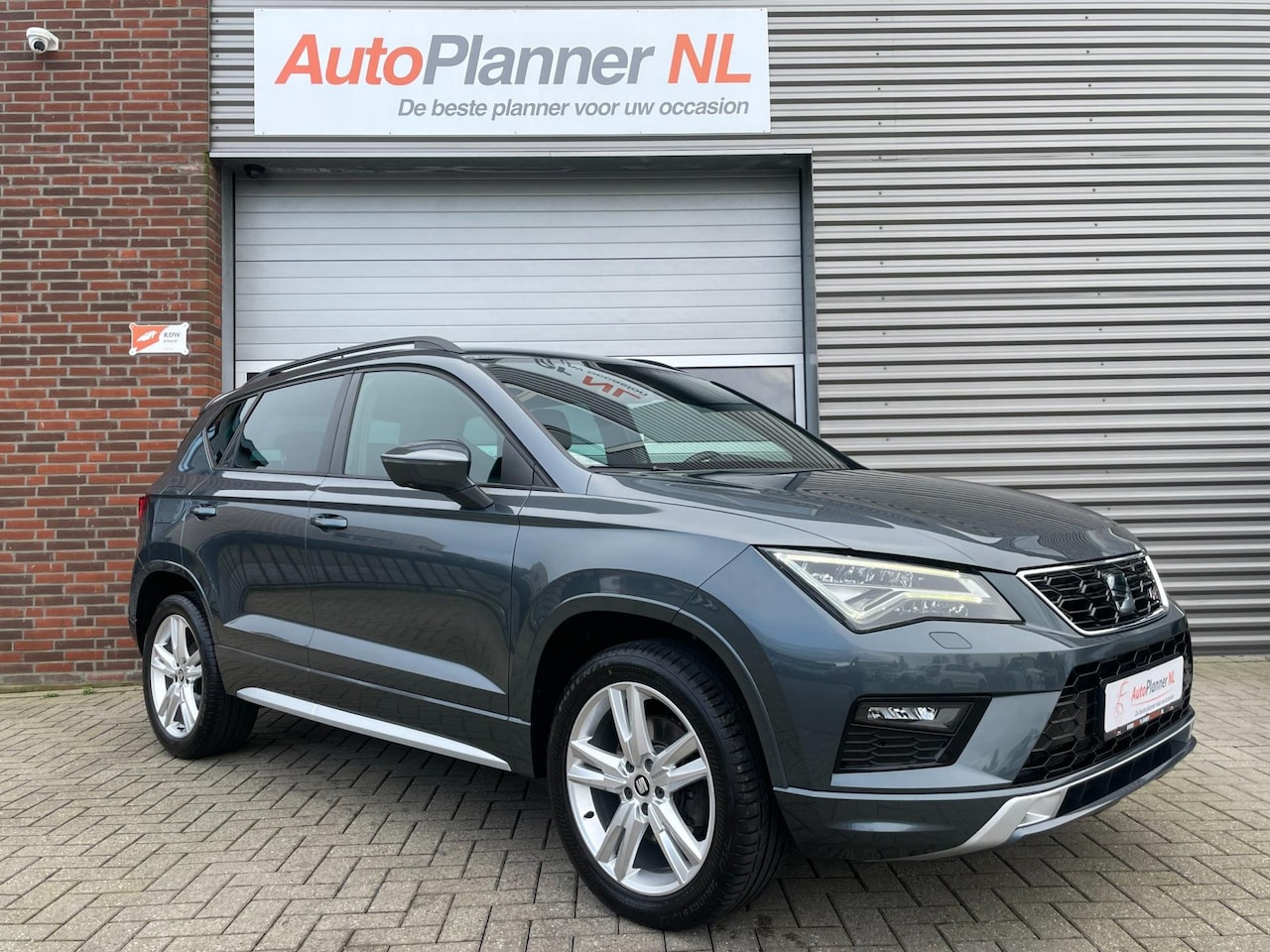 Seat Ateca - 2.0 EcoTSI FR 4Drive! Camera! Keyless! Navi! - AutoWereld.nl