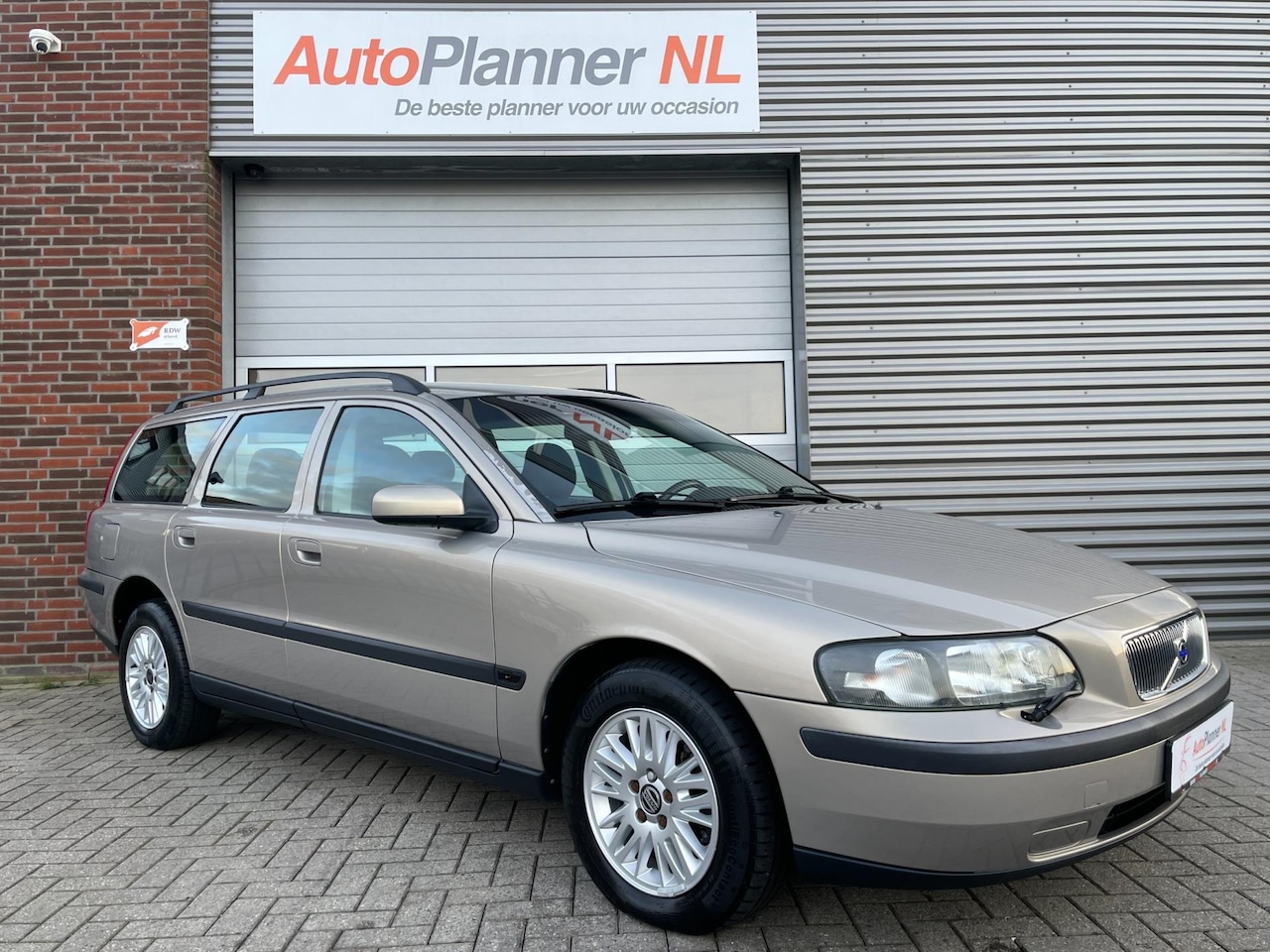 Volvo V70 - 2.4! Dealer Onderhouden! 1e Eigenaar! - AutoWereld.nl