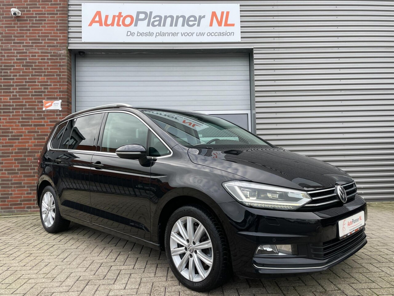 Volkswagen Touran - 1.4 TSI Highline! Camera! Navi! 7-Pers.! - AutoWereld.nl