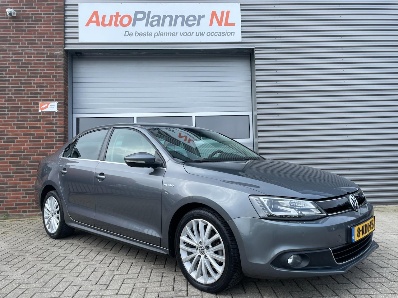 Volkswagen Jetta - 1.4 TSI Hybrid Highline! Navi! PDC! Xenon! - AutoWereld.nl