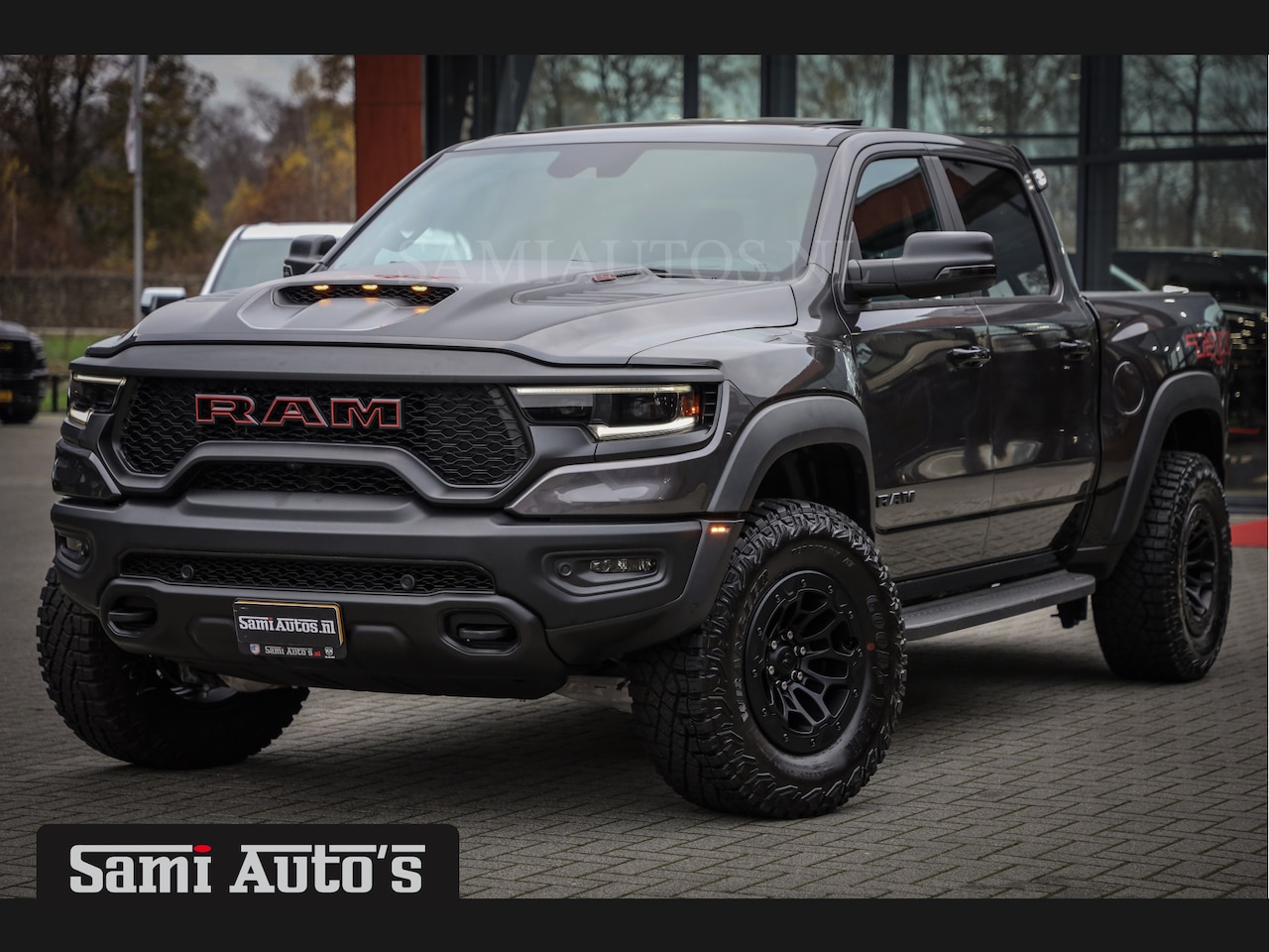 Dodge Ram 1500 - TRX | 6.2 V8 712PK HELLCAT | BOM VOL | CARBON | GRANITE | ALL-IN PRIJS | CREW CAB | GRIJSK - AutoWereld.nl