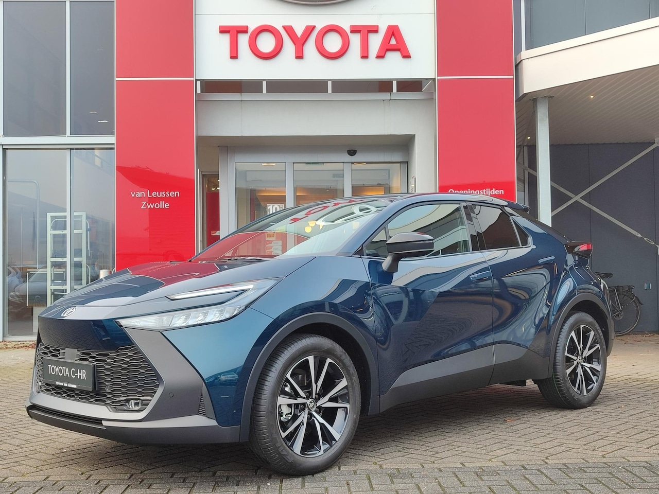 Toyota C-HR - Hybrid 140 Dynamic NIEUW DIRECT LEVERBAAR NAVI CLIMA PARK-SENSOREN 18' LM-VELGEN CAMERA KE - AutoWereld.nl