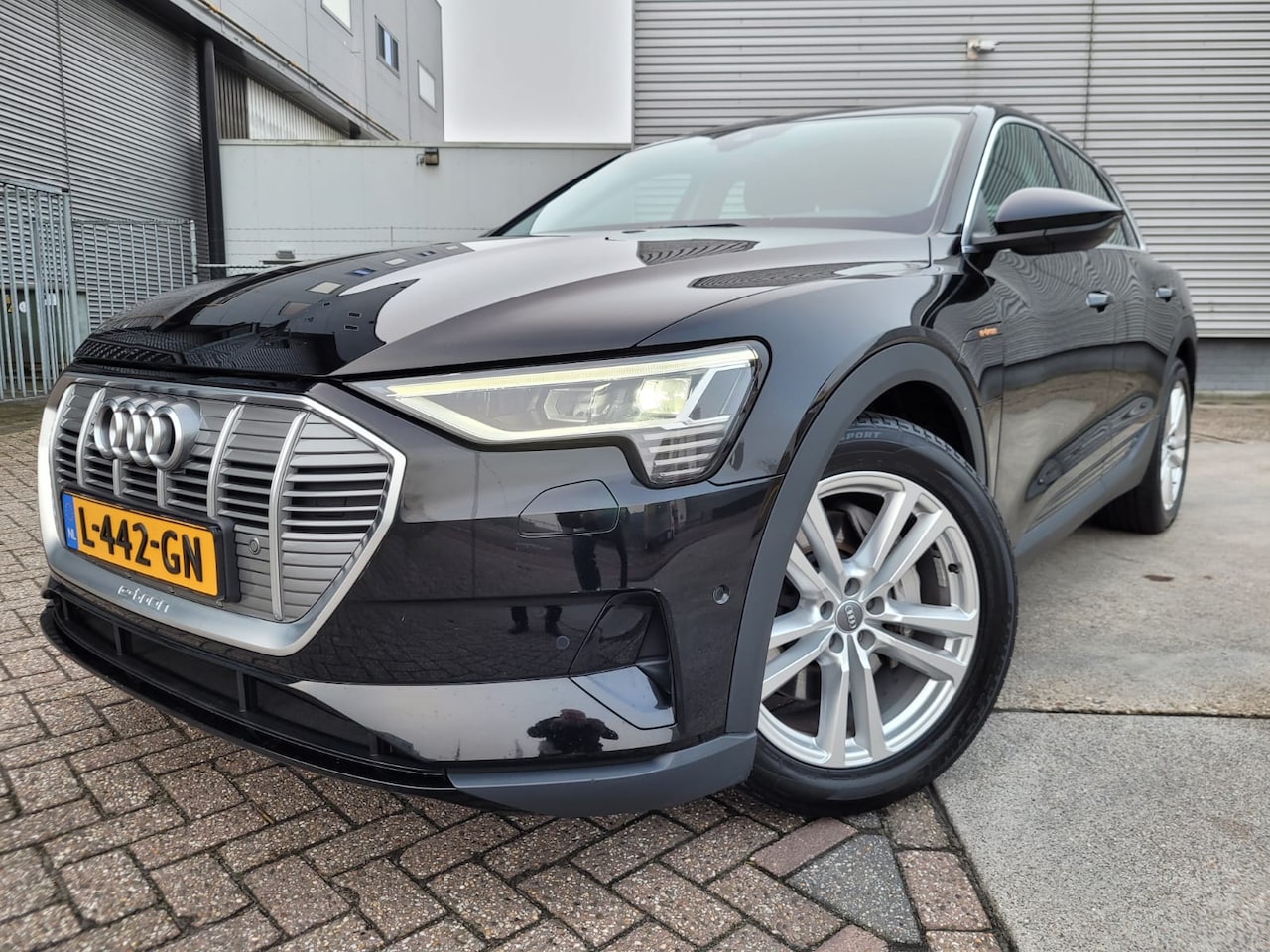 Audi e-tron - e-tron 55 quattro advanced 95 kWh - AutoWereld.nl