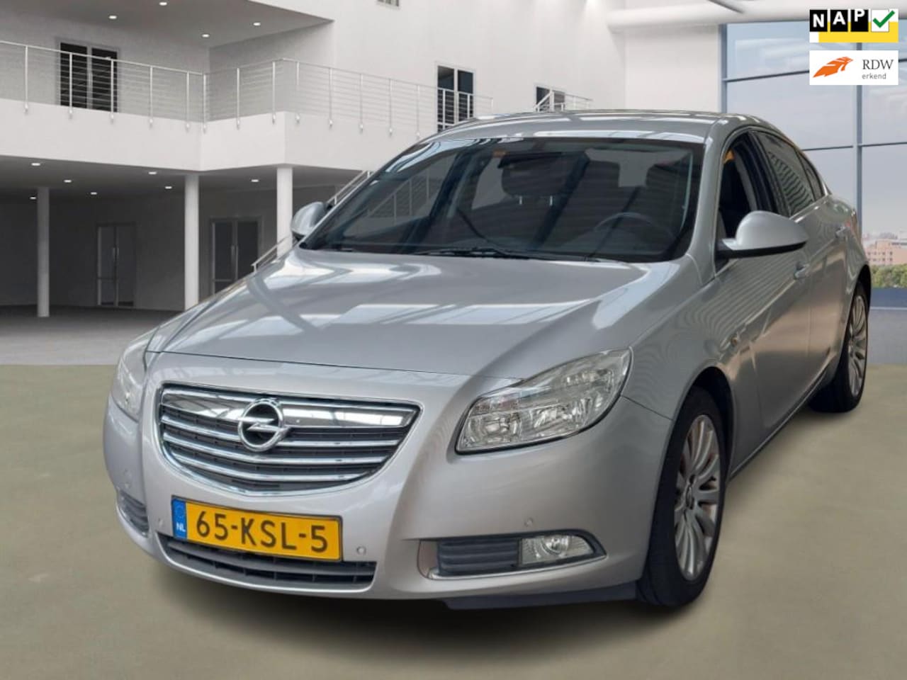 Opel Insignia - 1.8 Business APK tot 01-11-2025 - AutoWereld.nl