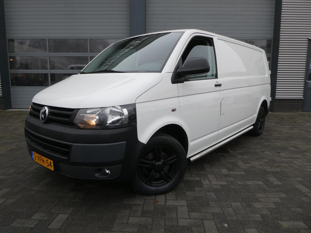 Volkswagen Transporter - 2.0 TDI 102 pk L2 airco - AutoWereld.nl