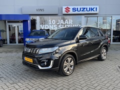 Suzuki Vitara - 1.5 Full Hybrid Select Automaat Fabrieksgarantie All Season Banden info: M. Safari 0492588