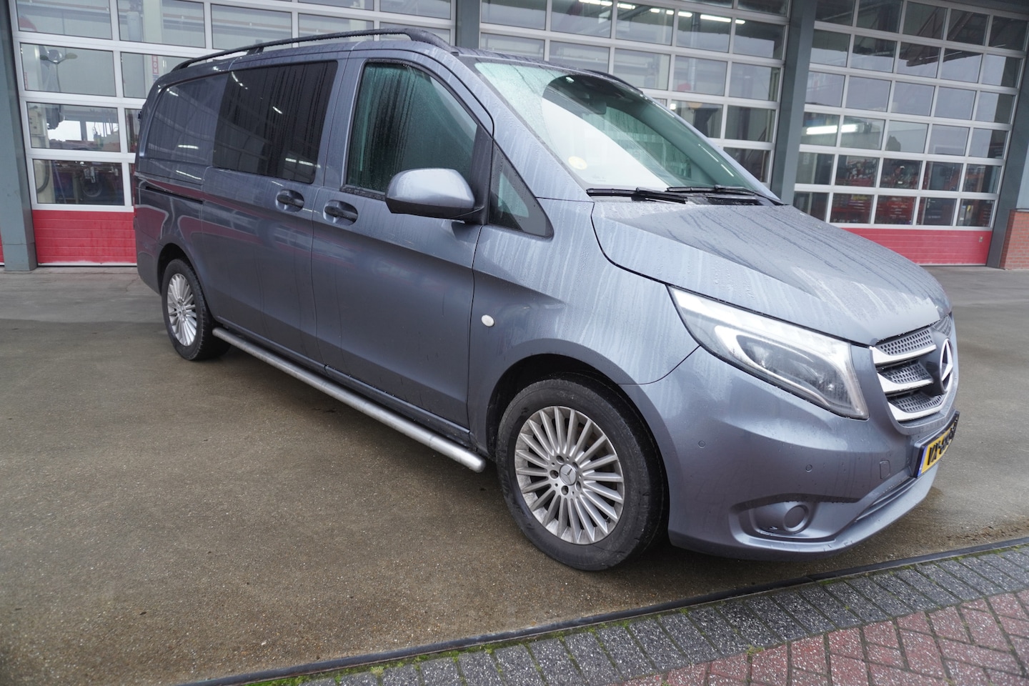 Mercedes-Benz Vito - 114 CDI 136PK Lang Dubbelcabine Comfort Climate | Navi | Camera - AutoWereld.nl