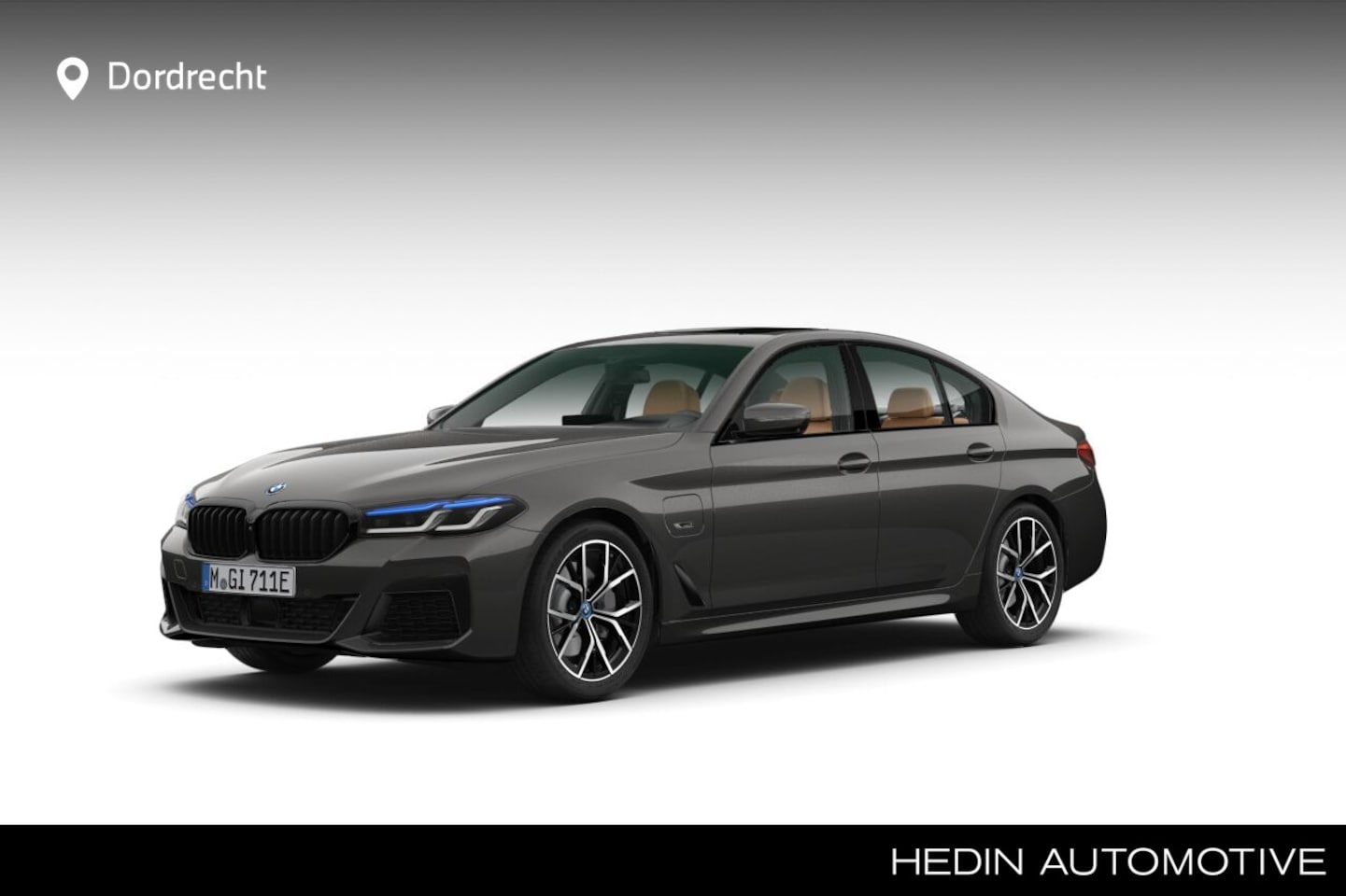 BMW 5-serie - 530e M-Sport | 19" | Schuifdak | Laser | Driving Assistant Professional - AutoWereld.nl