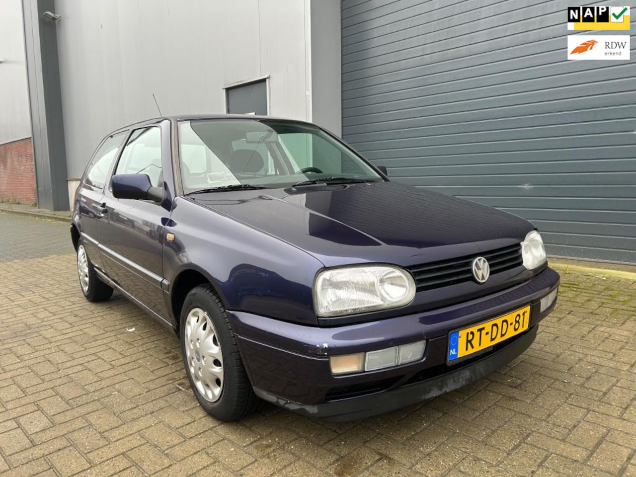 Volkswagen Golf - 1.8i Milestone AUTOMAAT NAP 1EIG - AutoWereld.nl