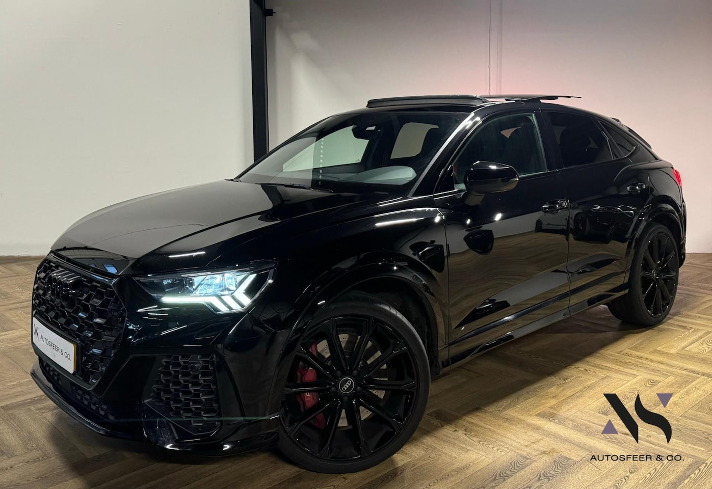 Audi RSQ3 Sportback - TFSI RS PANO 360' BOMVOL' - AutoWereld.nl