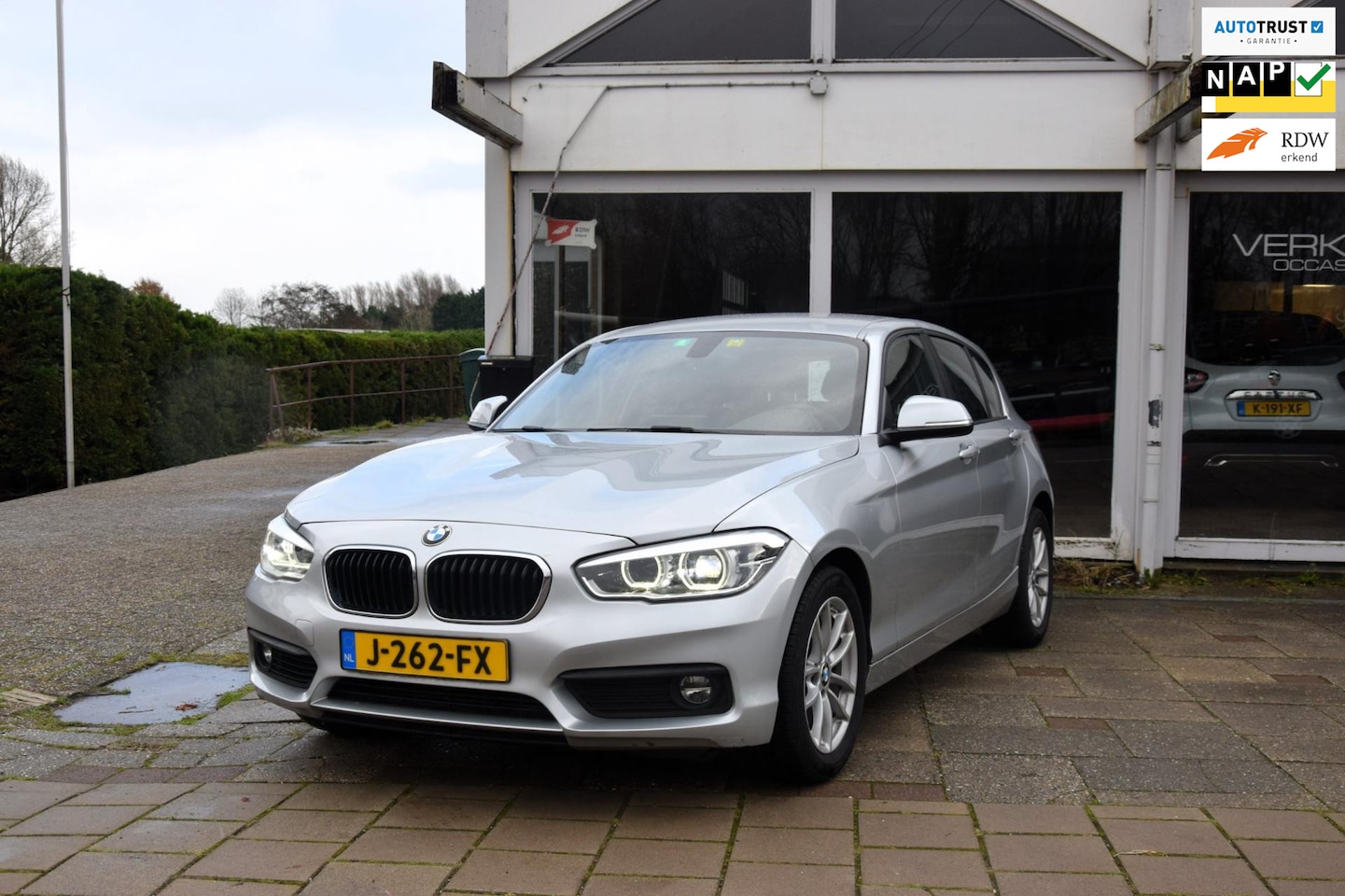 BMW 1-serie - 118i High Executive 118i High Executive, Automaat , Carplay - AutoWereld.nl