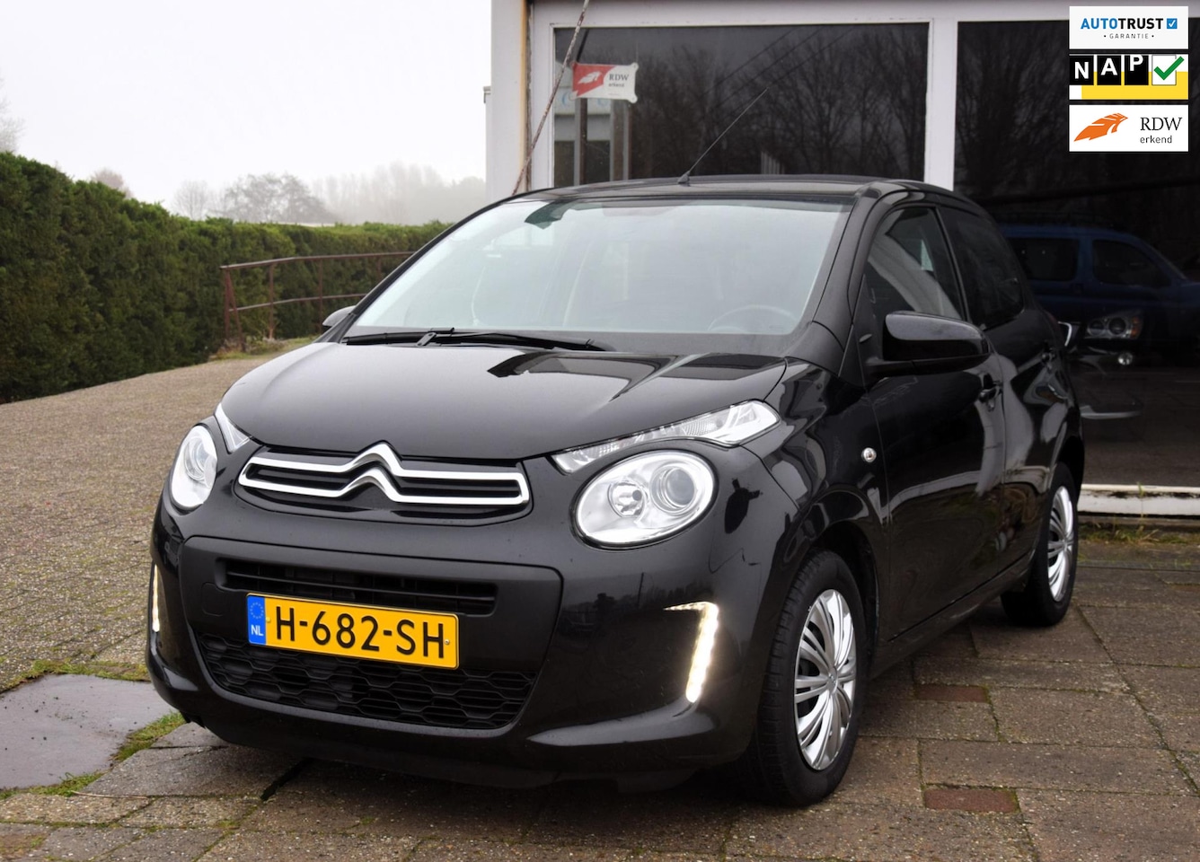 Citroën C1 - 1.0 VTi Feel Navigatie Carplay - AutoWereld.nl