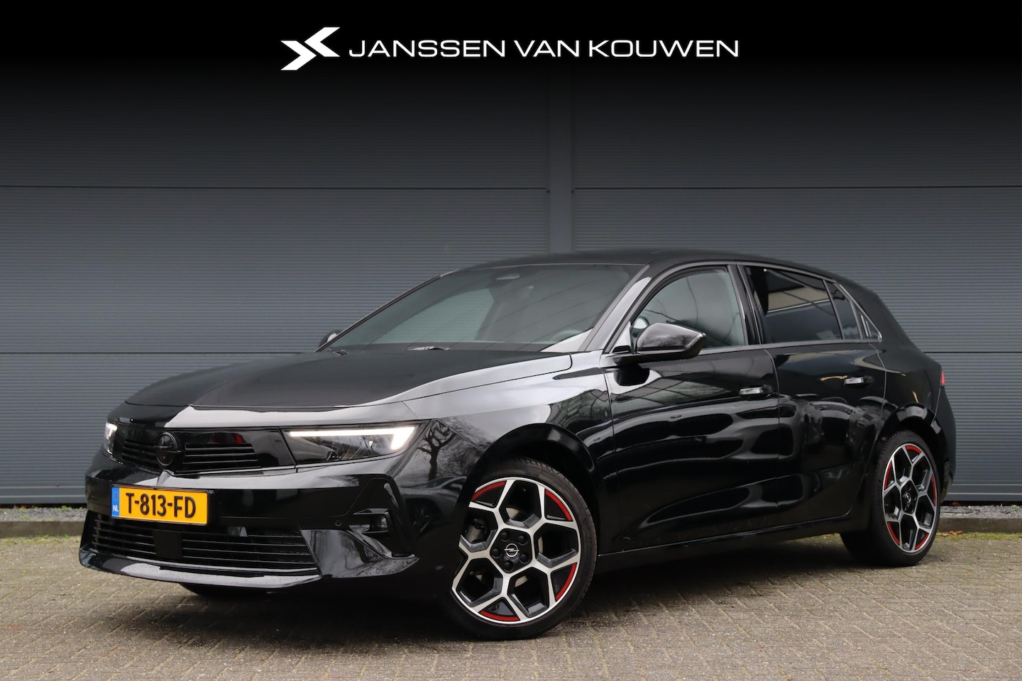 Opel Astra - 1.2T GS Line / Schuif-Kanteldak / Drive Assist / Winterpakket - AutoWereld.nl