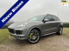 Porsche Cayenne - 3.0 S E-Hybrid / Originele NL Auto / Clima / Navi / Full Options / Leder / Elektr. Verw. V