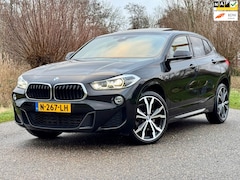 BMW X2 - SDrive20i High Executive / Leder / Panodak / 20INC / Camera / Dealer Onderhouden / NAP