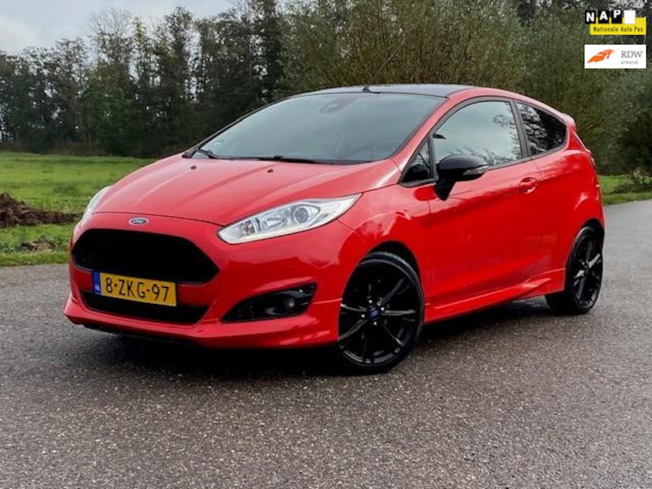 Ford Fiesta - 1.0 EcoBoost Red/Black Edition 3DRS NAVI 140PK NAP GOED ONDERHOUDEN - AutoWereld.nl