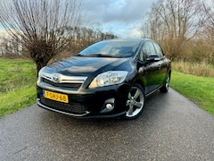 Toyota Auris - 1.8 Full Hybrid Dynamic Business / Navigatie / Automaat / Trekhaak / Climate control / Cam