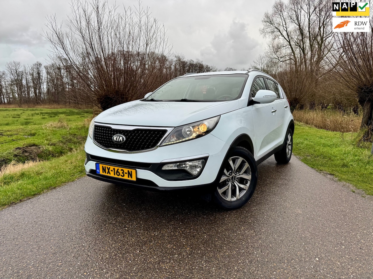 Kia Sportage - 1.7 CRDI BusinessLine / Navigatie / Climate Control / Stoelverwarming voor + achter / Crui - AutoWereld.nl