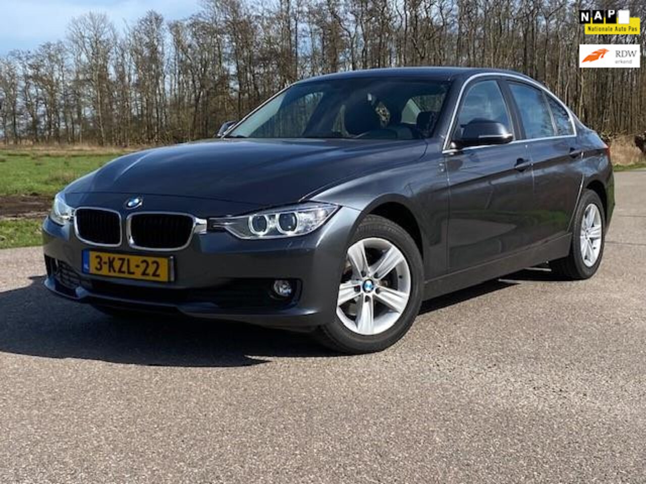 BMW 3-serie - 316i Executive Sedan Airco Nap Leder-INT PDC NL-AUTO Goed Onderhouden - AutoWereld.nl