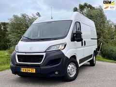 Peugeot Boxer - 435 2.0 BlueHDI L2H2 Premium Euro6 2Schuifdeuren AIRCO NAVI 3Pers Camera NAP Dealer onderh