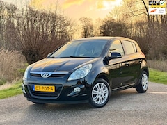 Hyundai i20 - 1.2i i-Motion 5DRS AIRCO NAP GOED ONDERHOUDEN Trekhaak