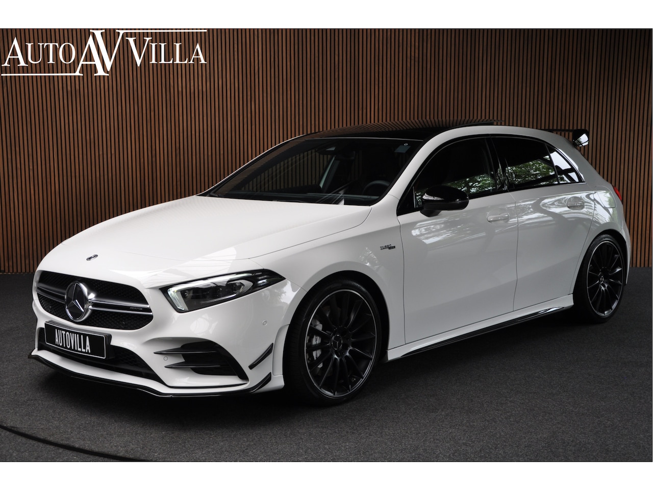 Mercedes-Benz A-klasse - AMG 35 4MATIC Premium+ Pano Aero Pack Leer Ambient - AutoWereld.nl