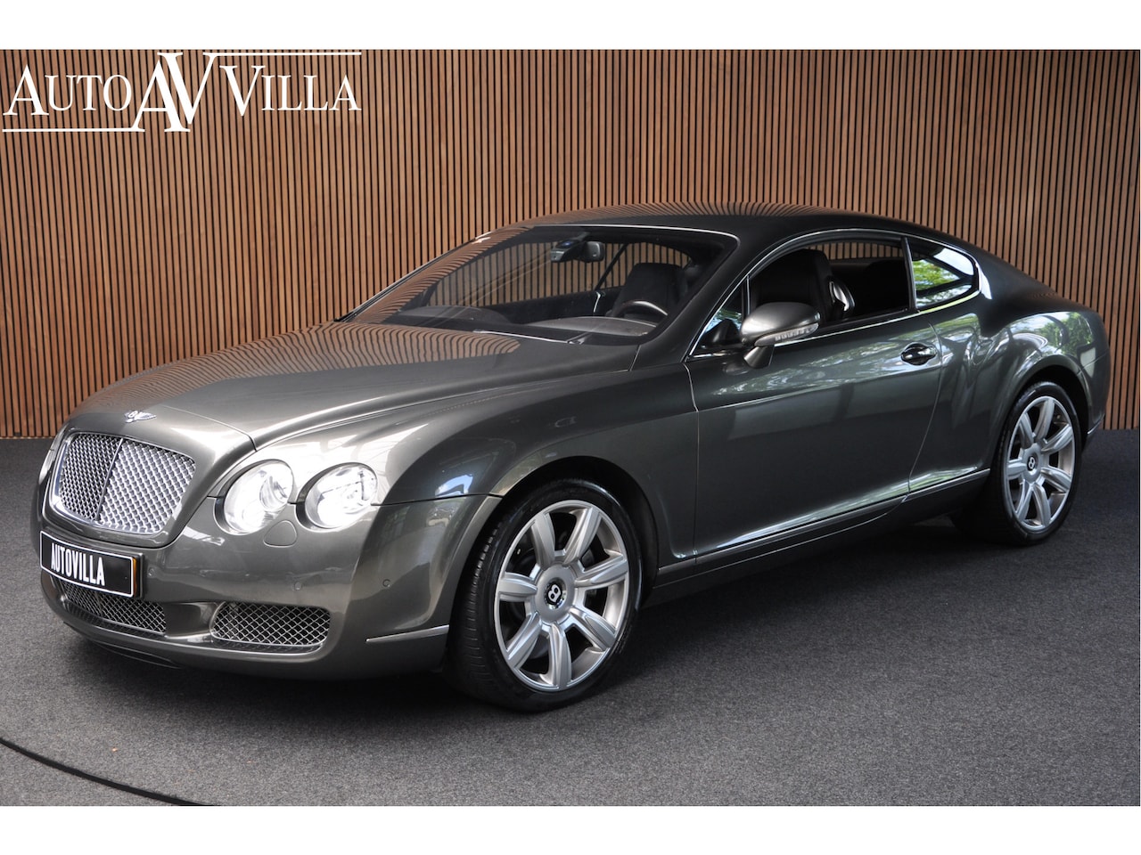 Bentley Continental GT - 6.0 W12 Youngtimer Massage Soft Close Luchtvering - AutoWereld.nl