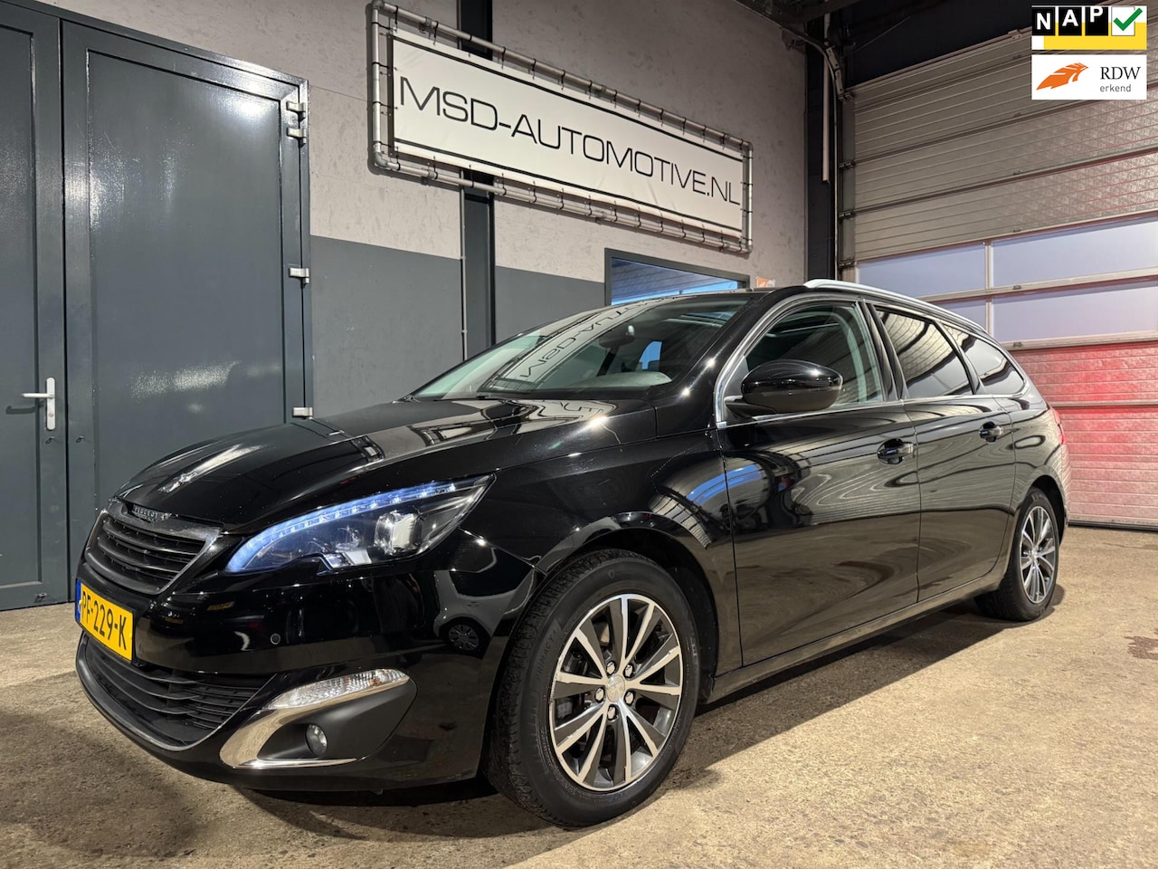 Peugeot 308 SW - 1.2 PureTech Blue Lease Premium Navigatie PDC NAP - AutoWereld.nl