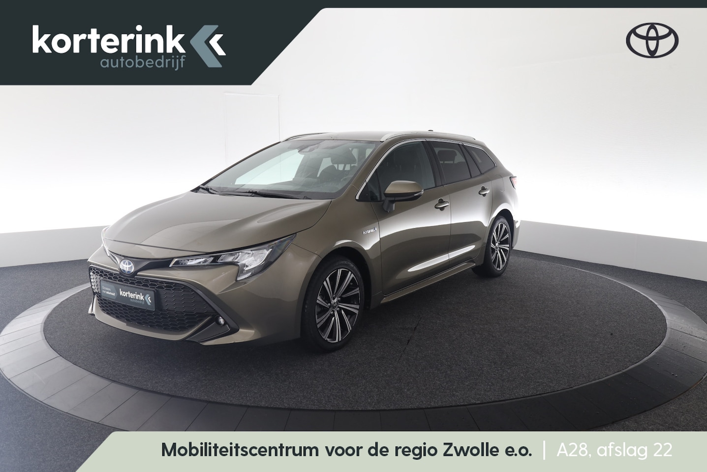 Toyota Corolla Touring Sports - 1.8 Hybrid Dynamic | Trekhaak - AutoWereld.nl