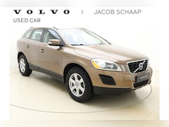 Volvo XC60 - T5 241pk Automaat Momentum / Xenon / Elektr. Bestuurdersstoel / Kinderzitjes / Stoelverwar