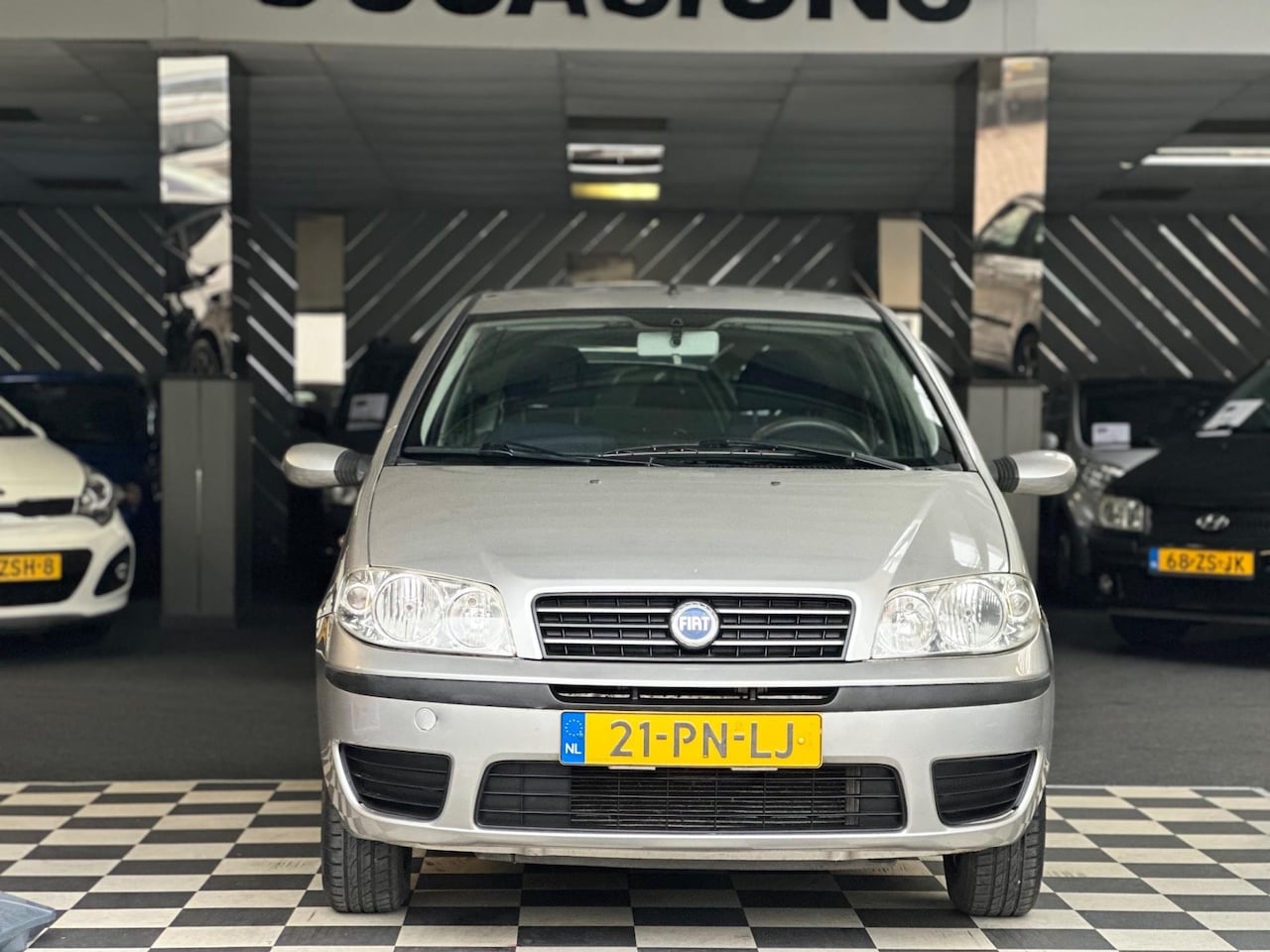 Fiat Punto - 1.2 Dynamic Automaat Airco NAP Nw APK - AutoWereld.nl