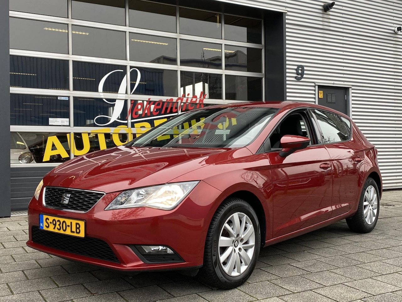 Seat Leon - 1.2 TSI Designpakket "Lifestyle" - Airco I PDC I Sport velgen I Comfort pakket I Dealer on - AutoWereld.nl